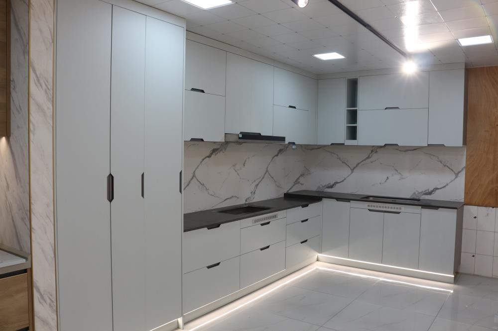 ?實(shí)木家具冬季進(jìn)行家具保養(yǎng)時(shí)需注意什么？